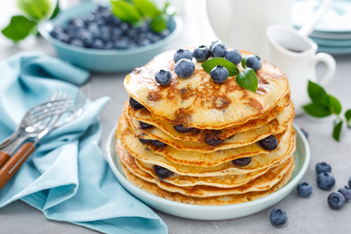 Wake & Bake Blueberry Pot Pancakes